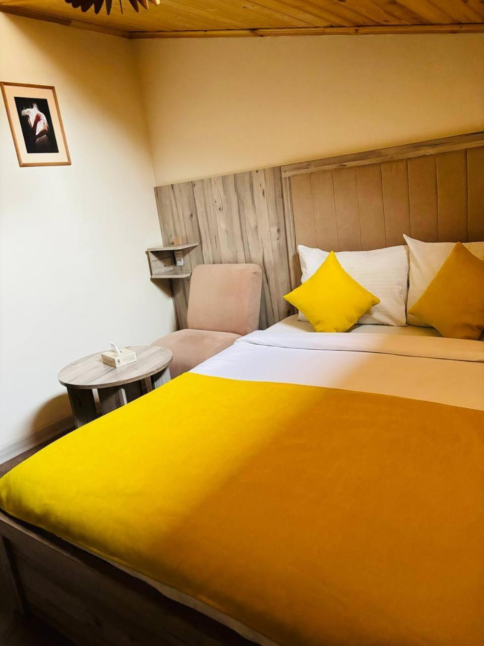 Alex Hotel Єреван Екстер'єр фото