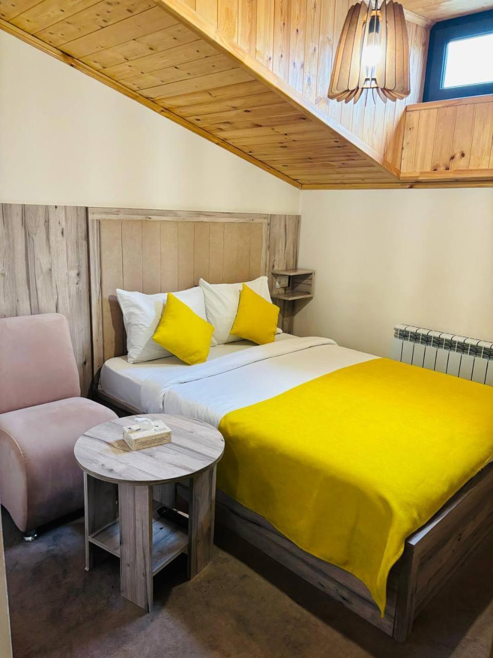 Alex Hotel Єреван Екстер'єр фото