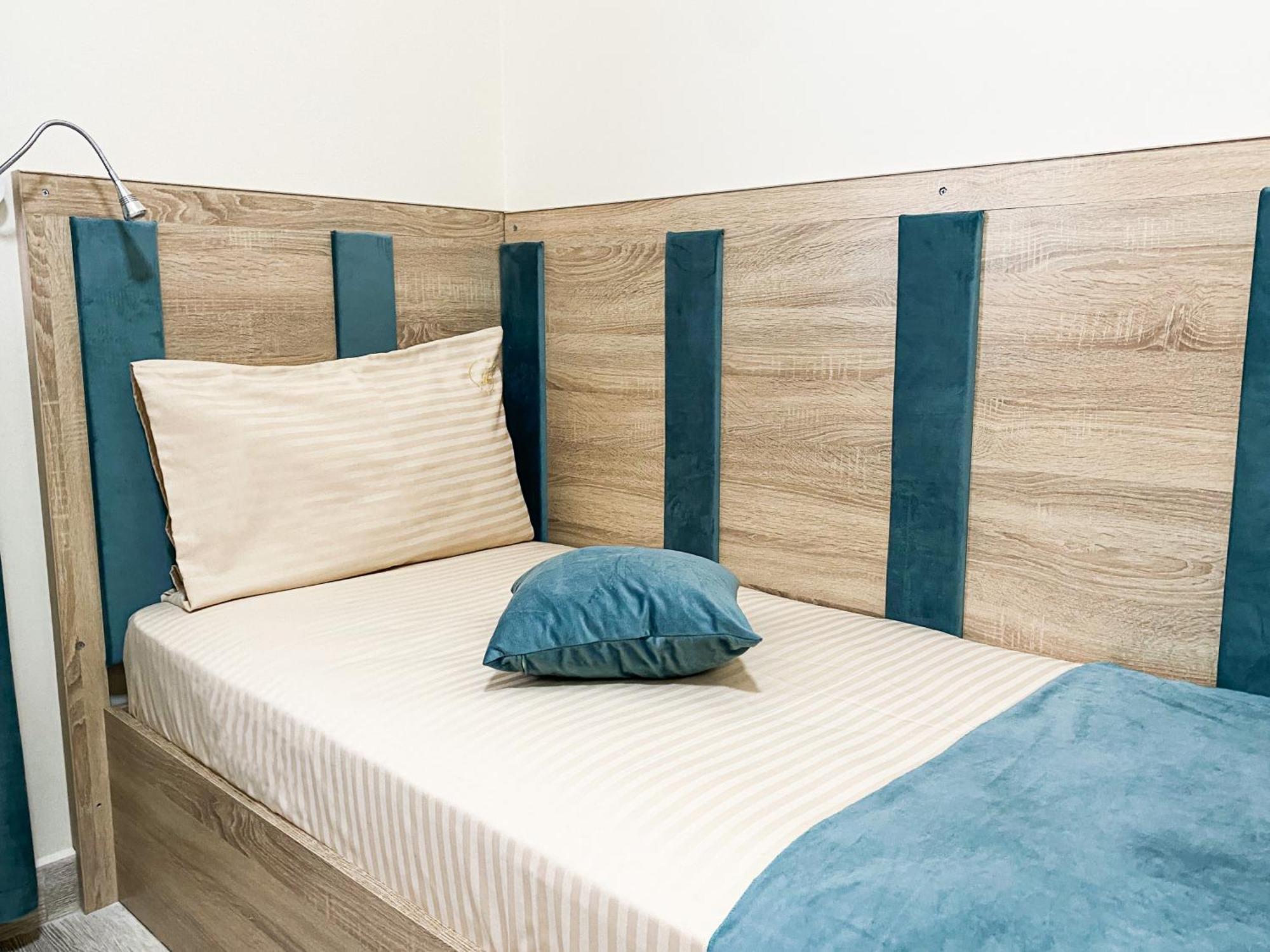 Alex Hotel Єреван Екстер'єр фото