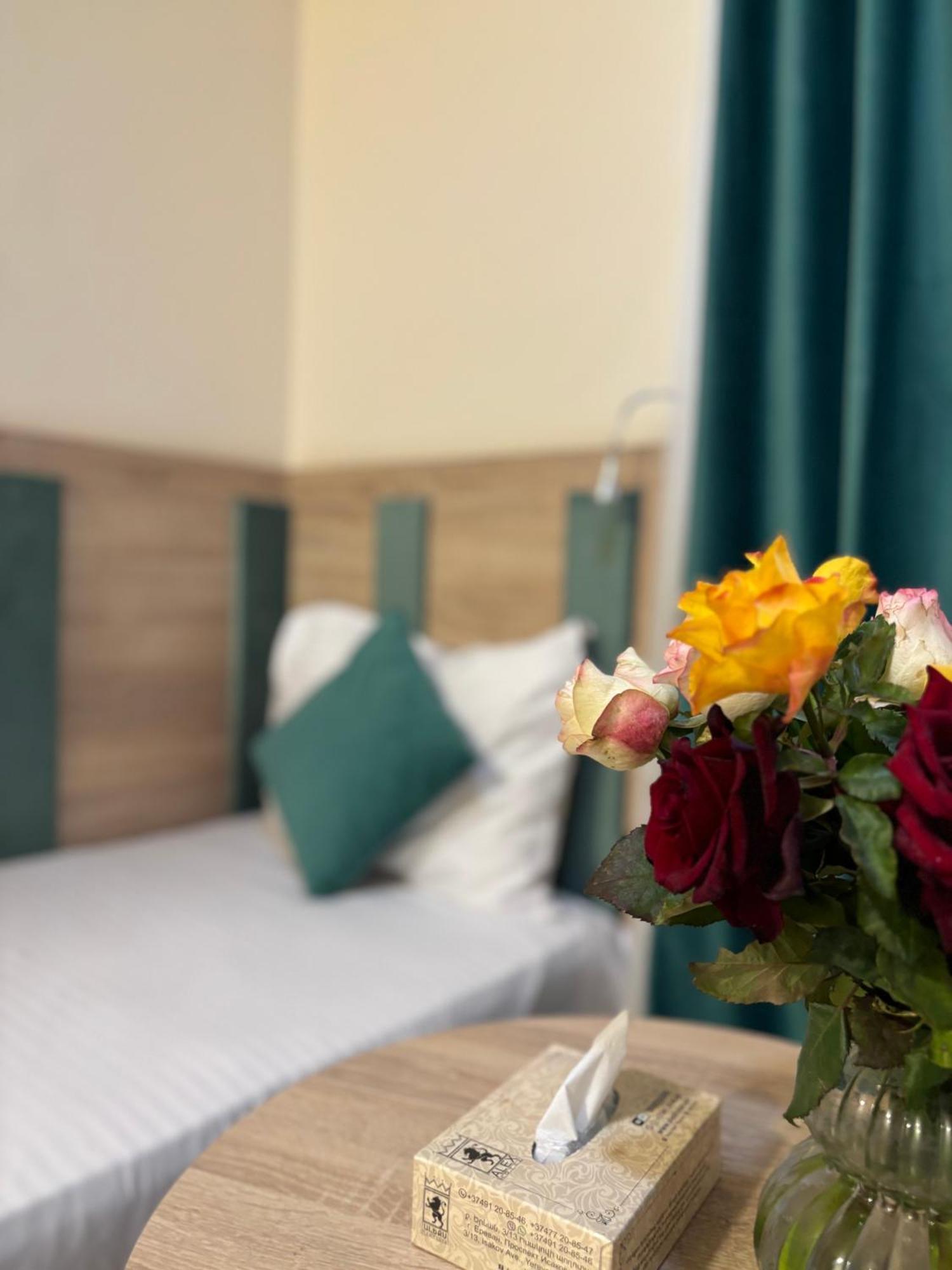 Alex Hotel Єреван Екстер'єр фото